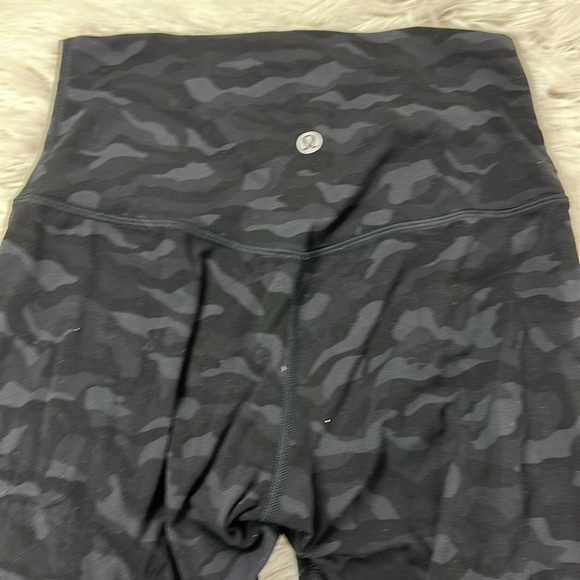 Lululemon Align Crop *21" Sequoia Camo Print Deep Coal Black - Picture 5 of 6
